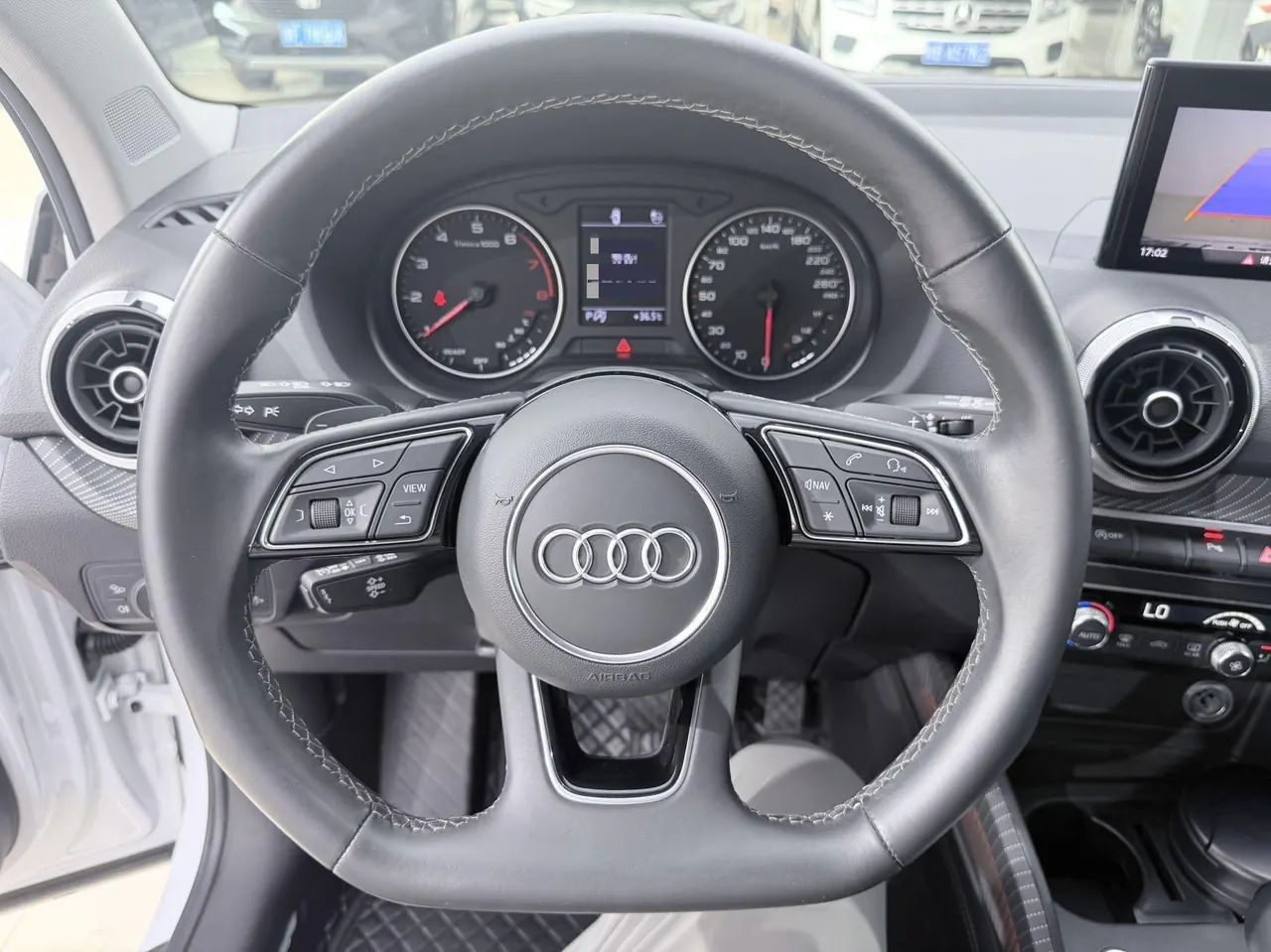 Audi 2022 Q2L 1.4TFSI 35TFSI Fashion Dynamic Automatic 11