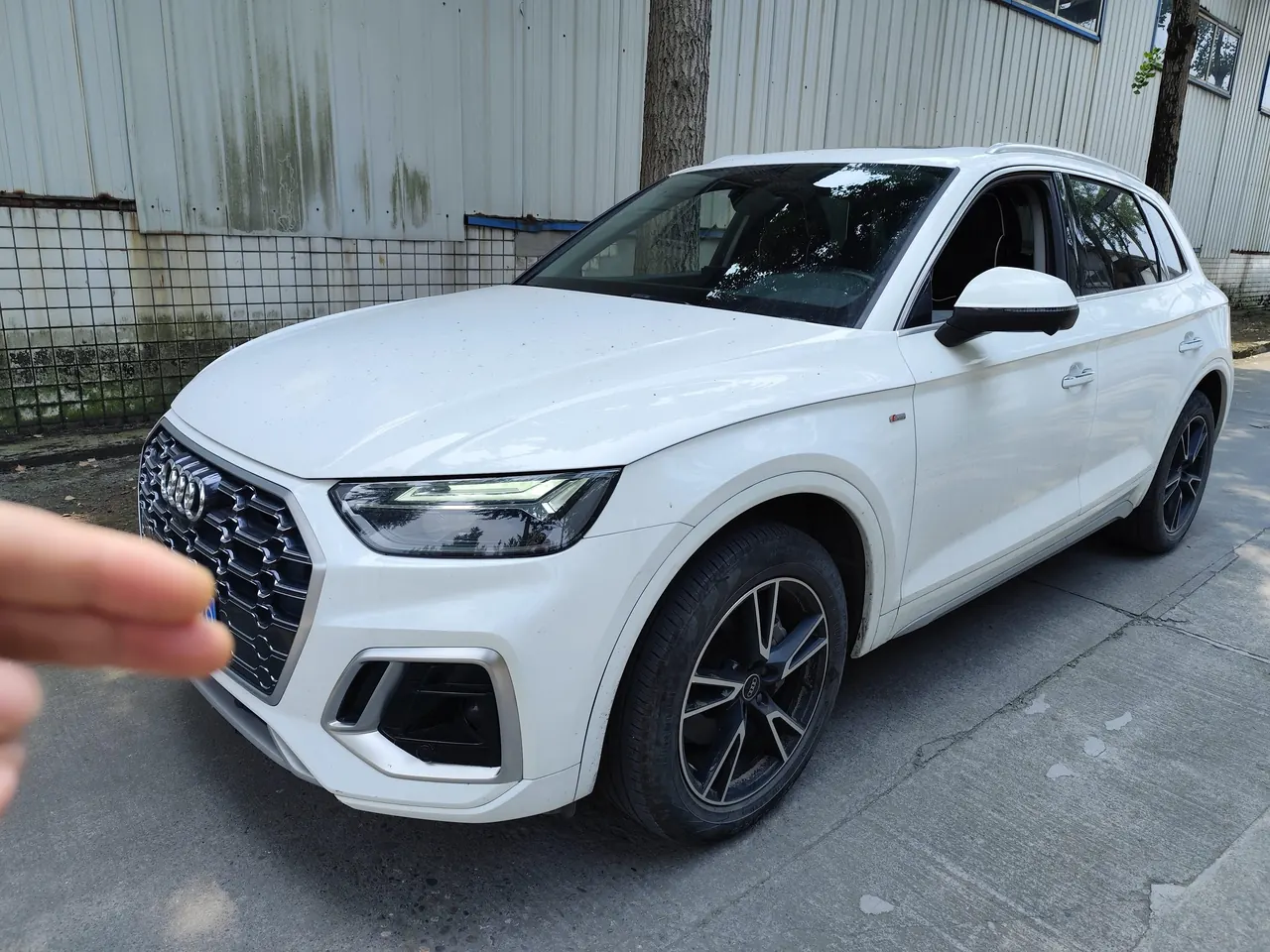 Открыть галерею: Audi 2023 Q5L 2.0TFSI 40TFSI Fashion Dynamic Automatic