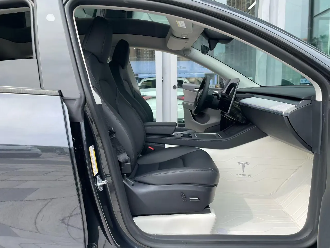 Tesla 2024 Model Y long endurance all-wheel drive version automatic transmission 7