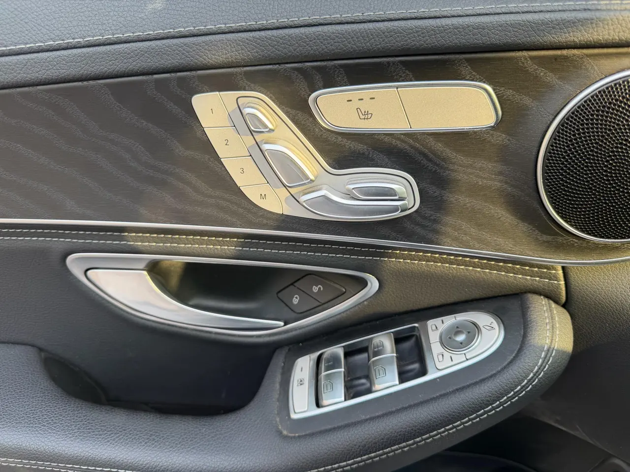 Mercedes Benz Class C 2020 C 260 L 48V 1.5T (modified) automatic gear 3