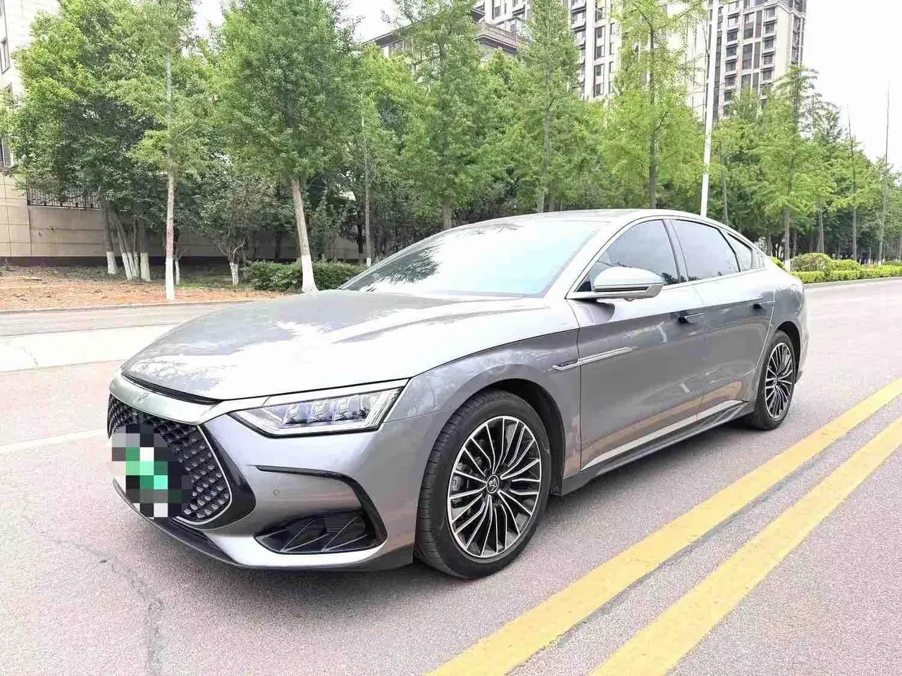 BYD 2022 Han DM-i 1.5T stepless 121KM exclusive automatic gear - View 1
