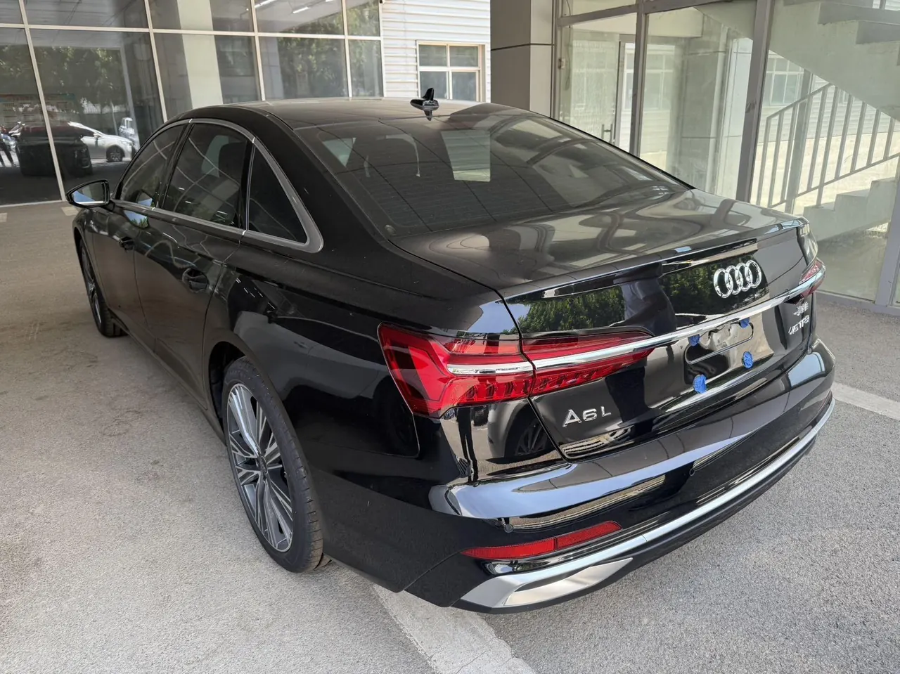 Audi 2025 A6L 2.0TFSI 45TFSI Selected Dynamic Automatic 5