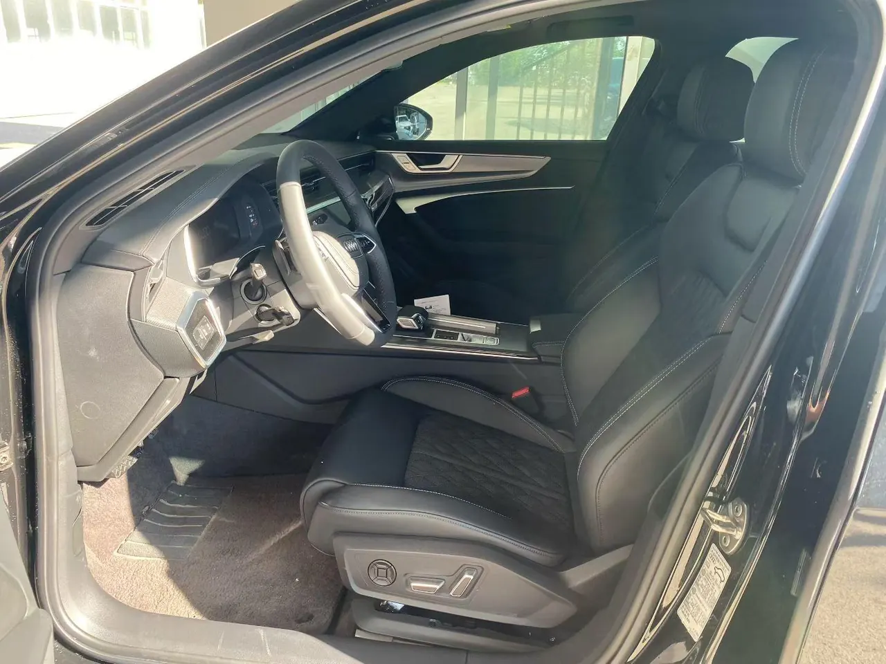 Audi 2025 A6L 2.0TFSI 45TFSI Selected Dynamic Automatic 6