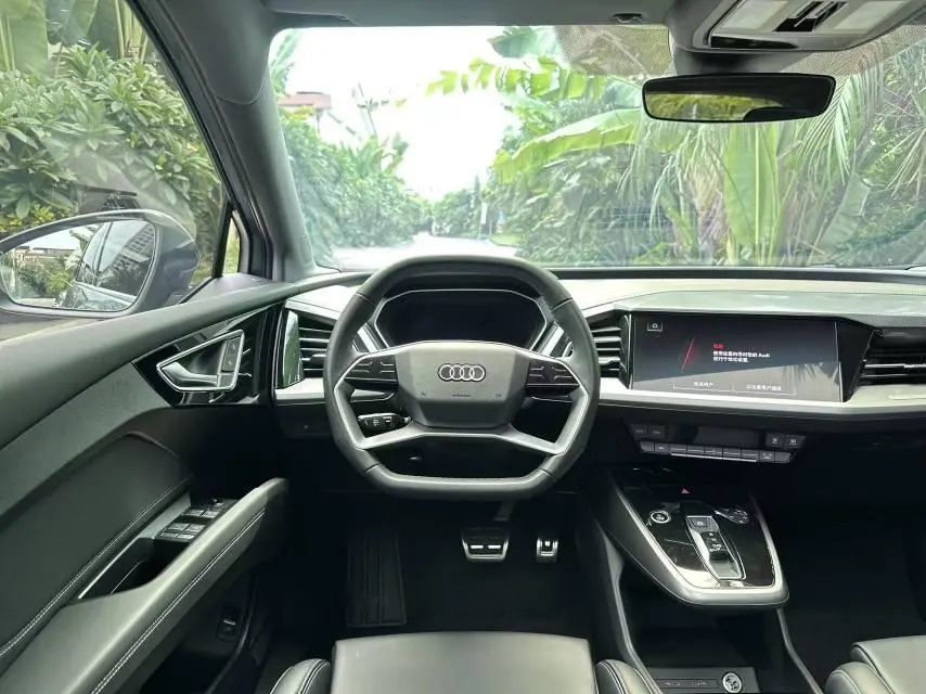Audi 2023 Q4 e-tron 40 Creation Edition Automatic Gear 6
