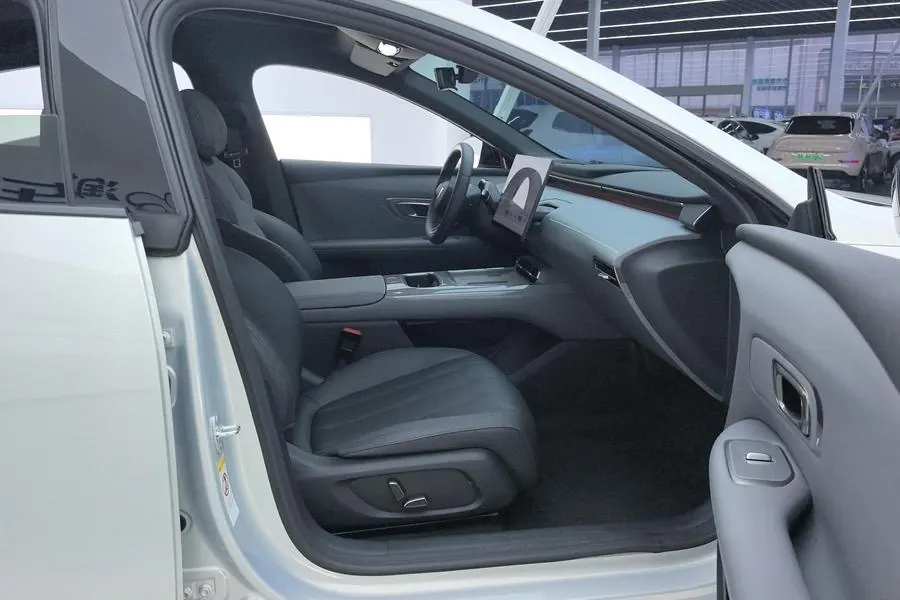 ChangAn Deepal 2026 L 06 670Ultra Laser Edition Automatic Gear 6