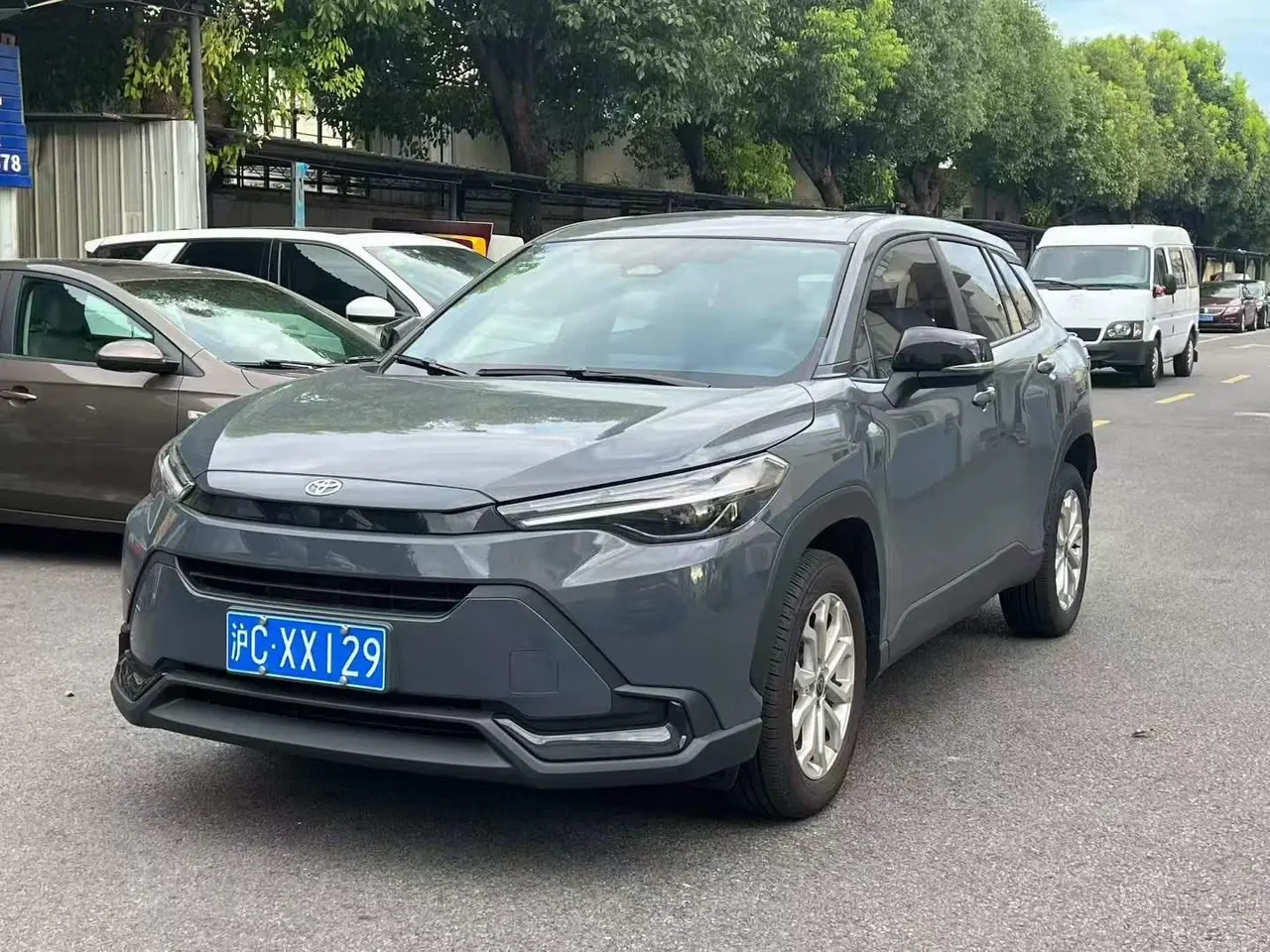 Открыть галерею: Toyota 2026 Fenglanda Shuangqing 2.0 Stepless Intelligent Electric Hybrid Leading Edition Automatic Gear