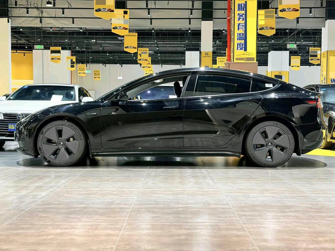 Tesla 2022 Model 3 rear-wheel drive version of automatic transmission 3