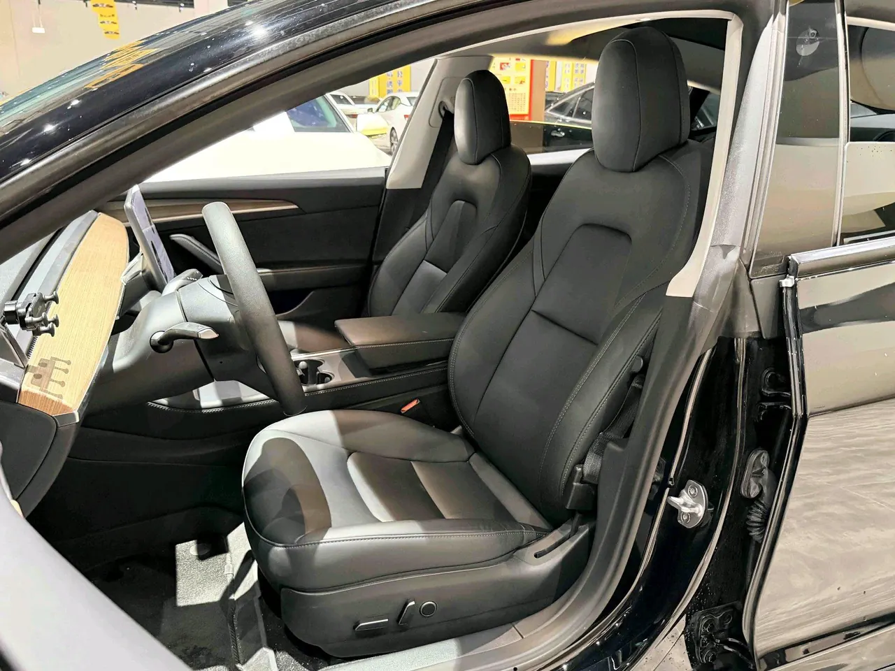 Tesla 2022 Model 3 rear-wheel drive version of automatic transmission 6
