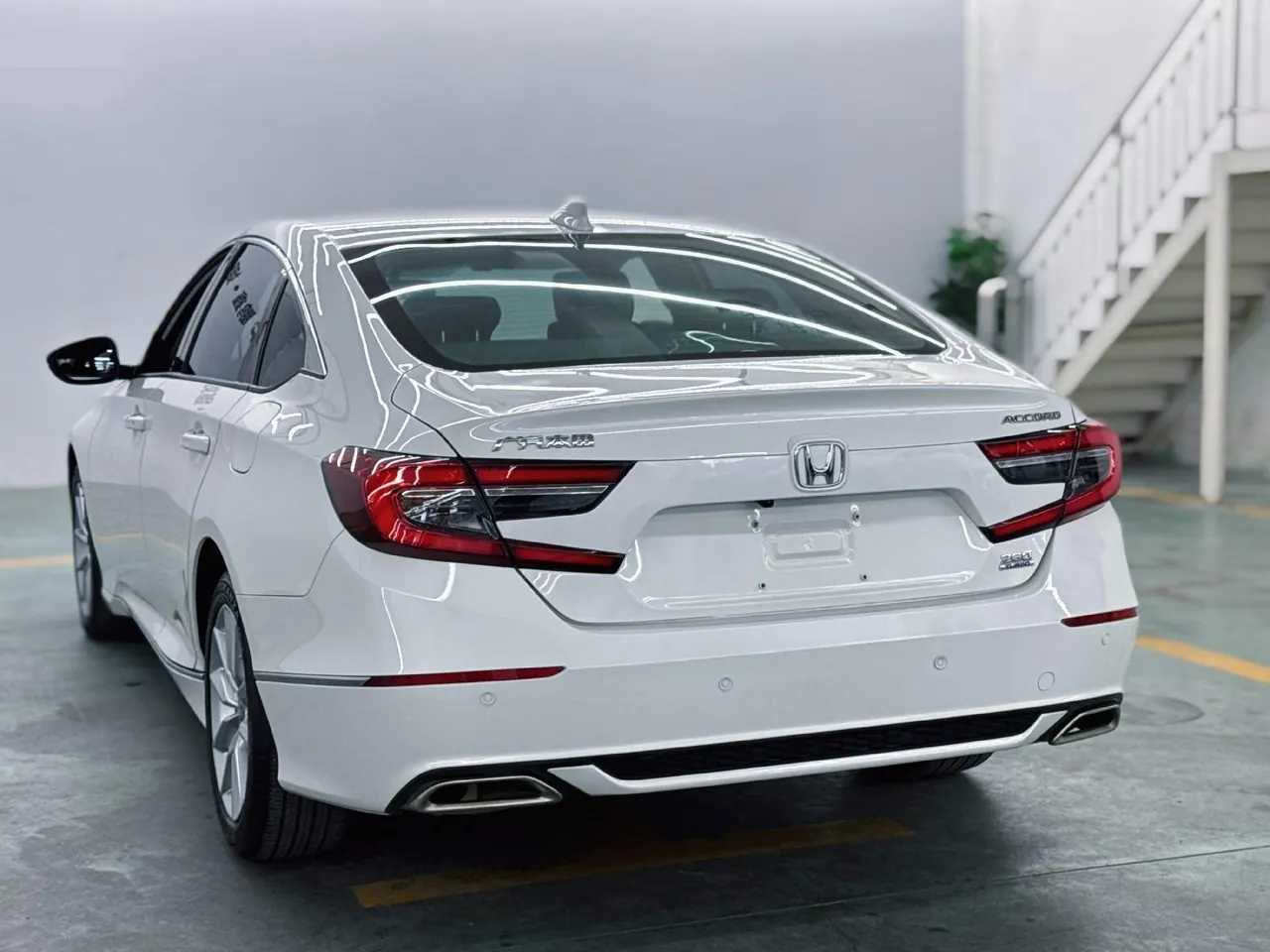 Honda 2022 10th Generation Accord 1.5T Stepless 260TURBO Deluxe Automatic Gear 8