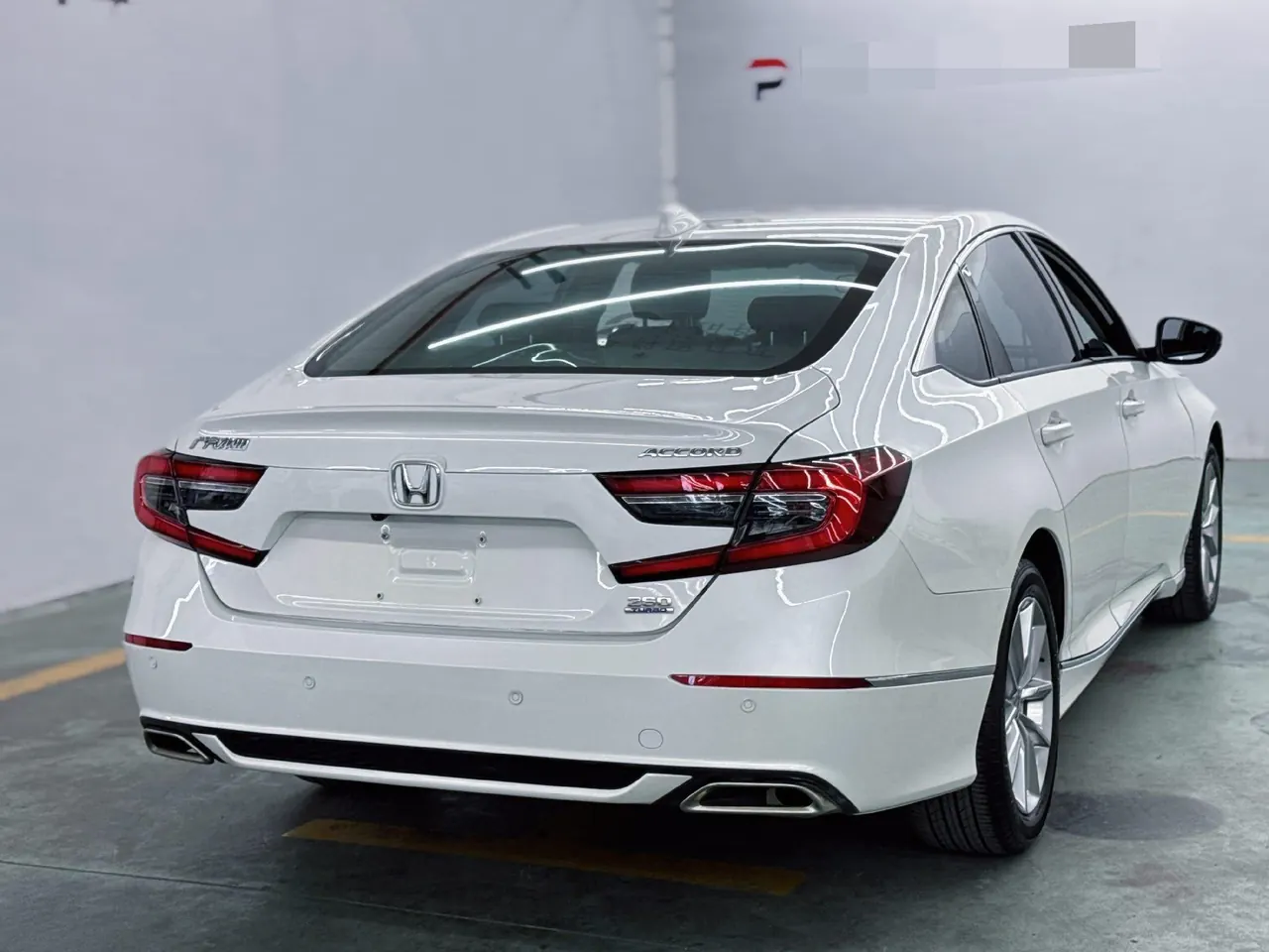 Honda 2022 10th Generation Accord 1.5T Stepless 260TURBO Deluxe Automatic Gear 9