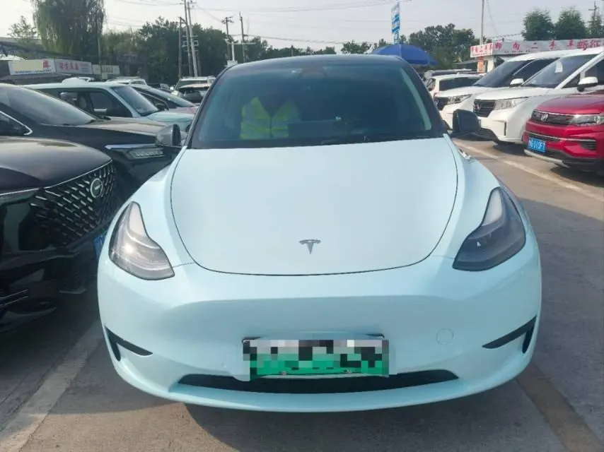 Tesla 2022 Model Y rear-wheel drive version (facelift) automatic gear 2