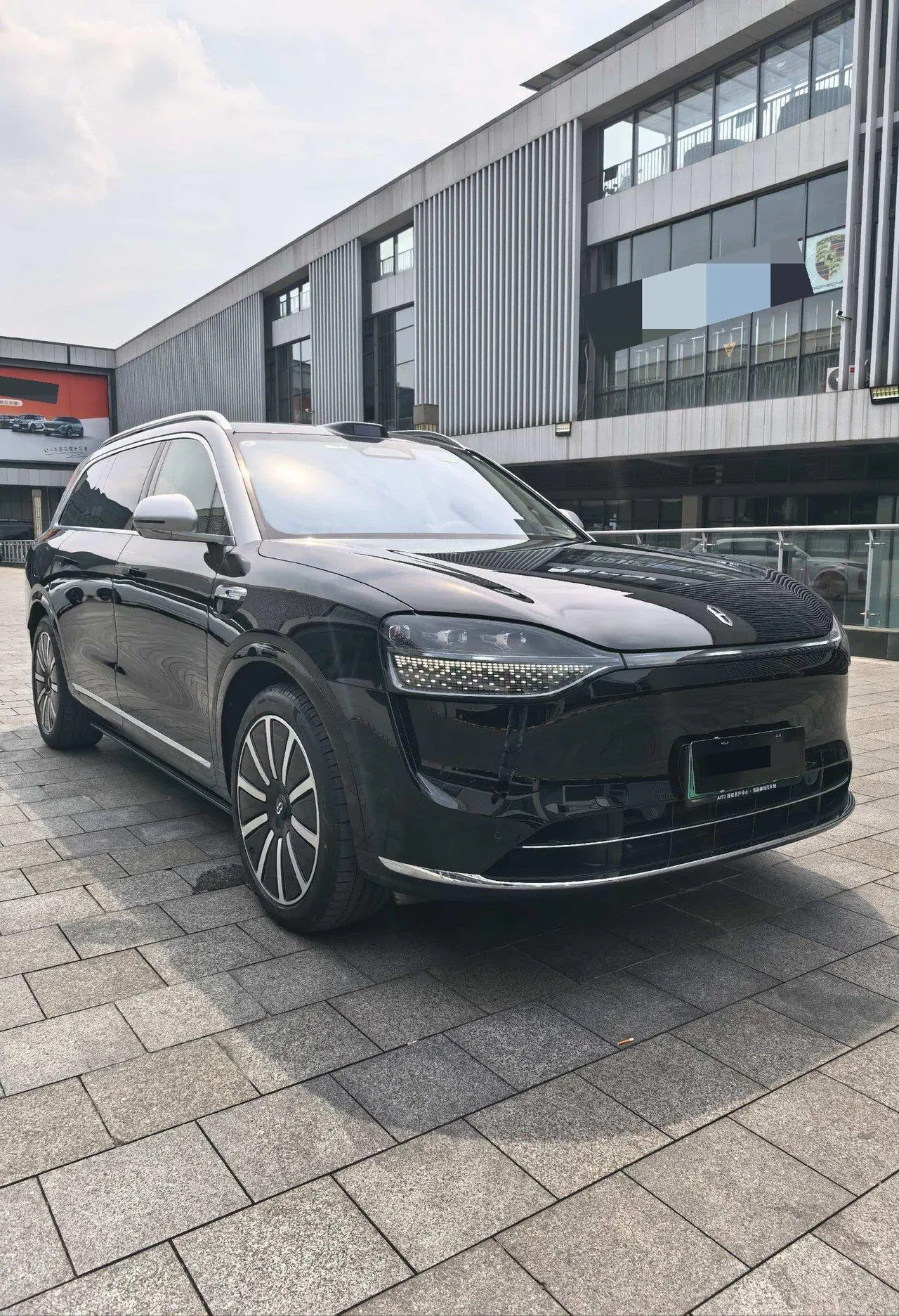 AITO 2025 AITO M9 extended range Ultra version 52kWh6 seat version automatic gear 3