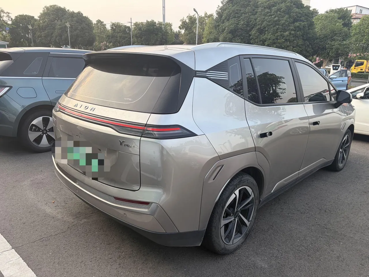 GAC Aion 2022 Aion Y 70 Smart Collar Edition Ternary Lithium Automatic Gear 3