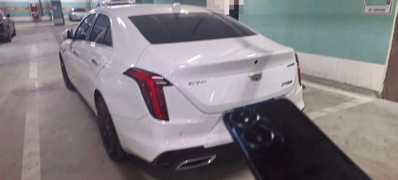 Cadillac 2022 CT4 2.0T 28T luxury automatic gear 3