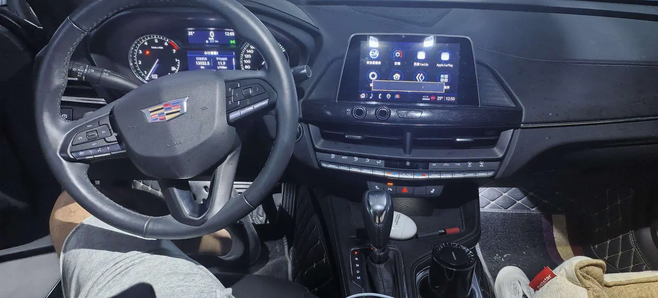 Cadillac 2022 CT4 2.0T 28T luxury automatic gear 5