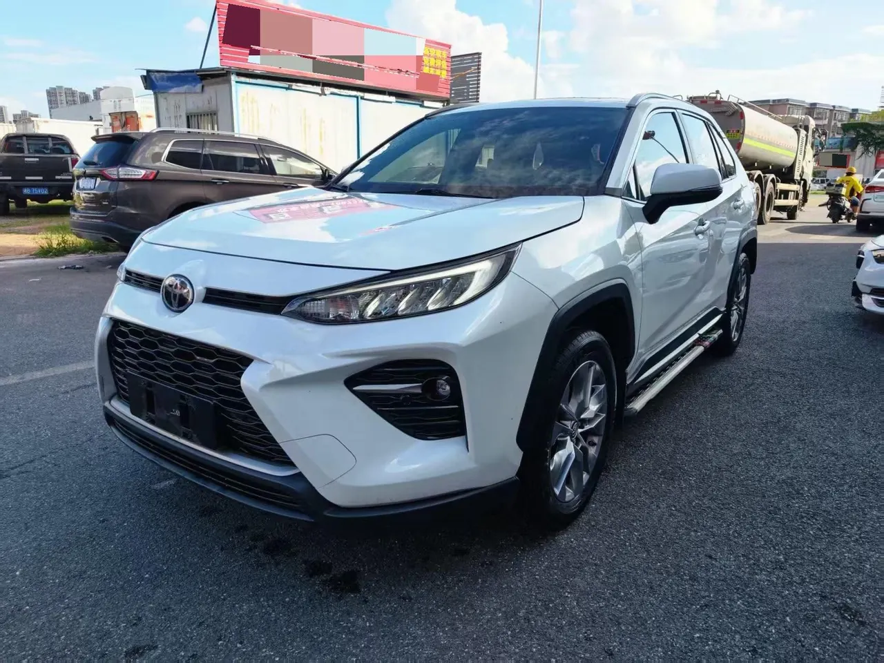 Toyota 2022 Willanda 2.0 Stepless Two-Drive Luxury PLUS Edition Automatic Gear - View 1