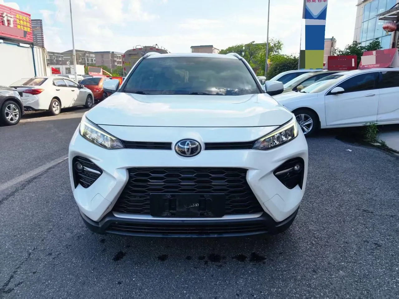 Toyota 2022 Willanda 2.0 Stepless Two-Drive Luxury PLUS Edition Automatic Gear 3