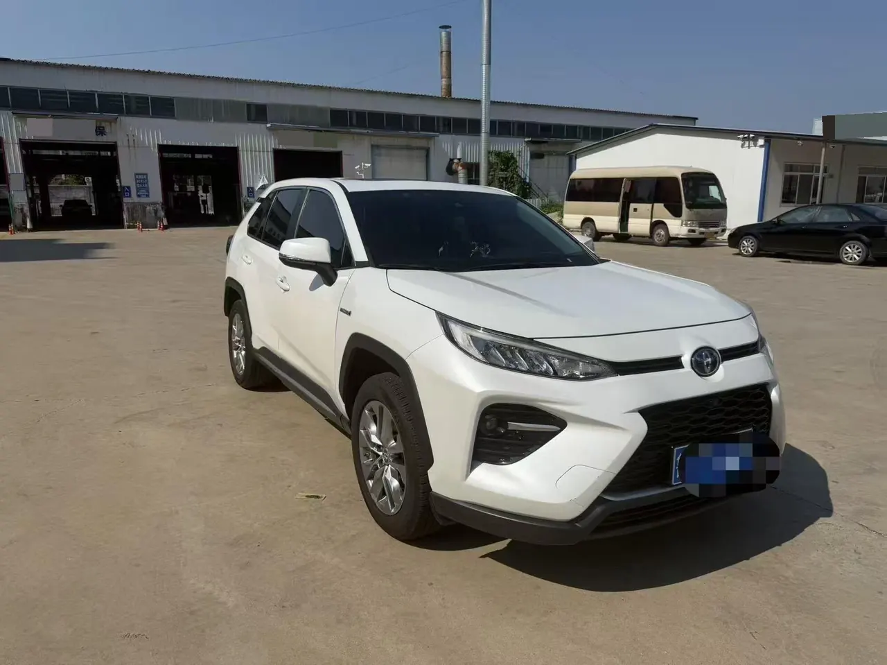 Toyota 2022 Weilanda Dual Engine 2.5 Stepless Four-wheel Drive Luxury PLUS Edition Automatic Gear 2