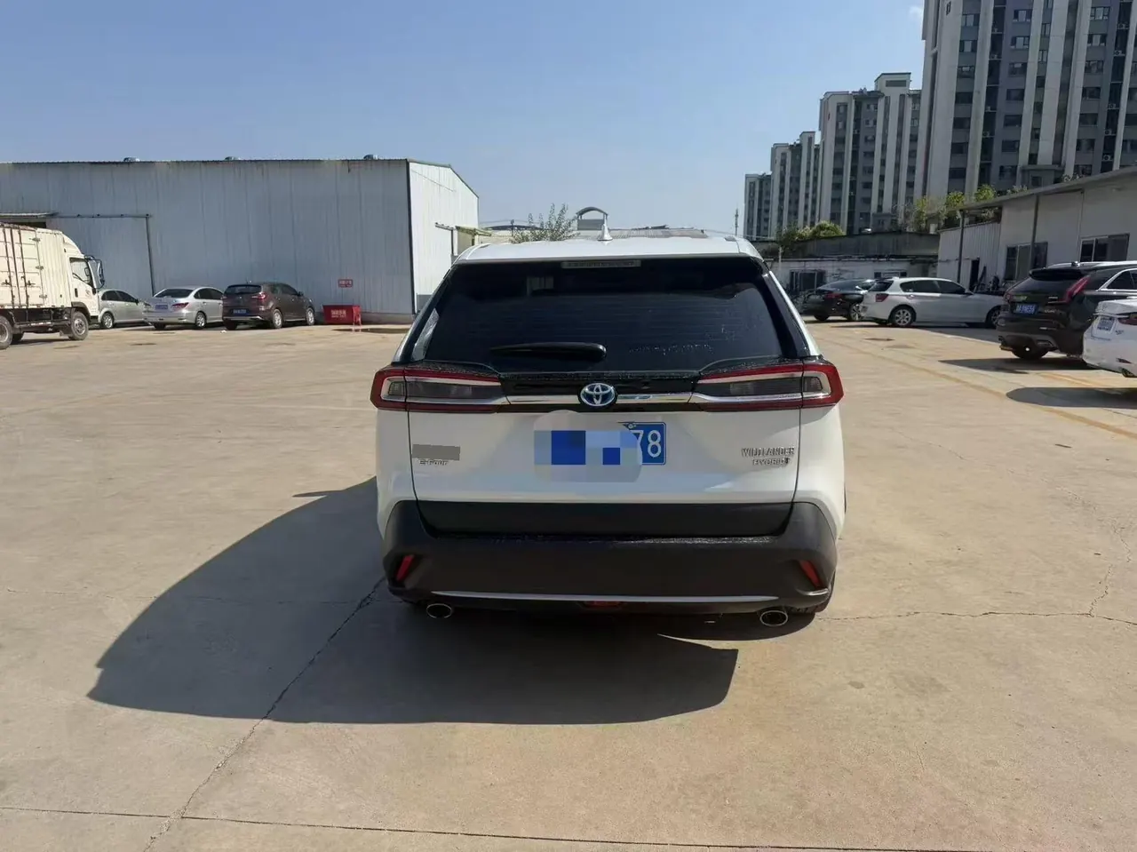 Toyota 2022 Weilanda Dual Engine 2.5 Stepless Four-wheel Drive Luxury PLUS Edition Automatic Gear 4