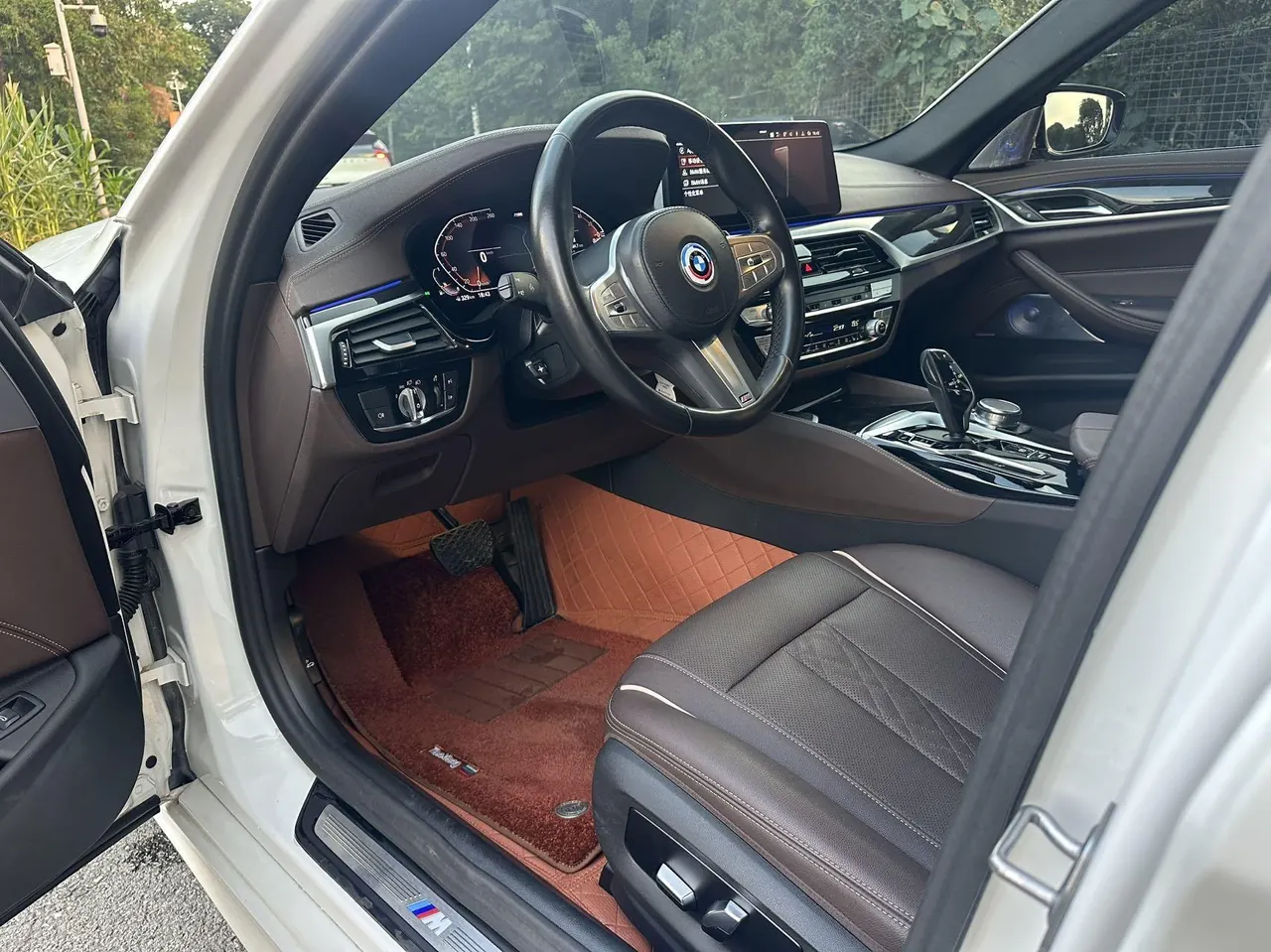 BMW 5 Series 2022 525Li 2.0T M Sports Suit (Change 2) Automatic Gear 6