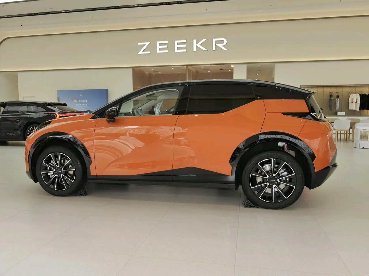 Zeekr 2024 Zeekr X five-seat four-wheel drive version of automatic gear 2