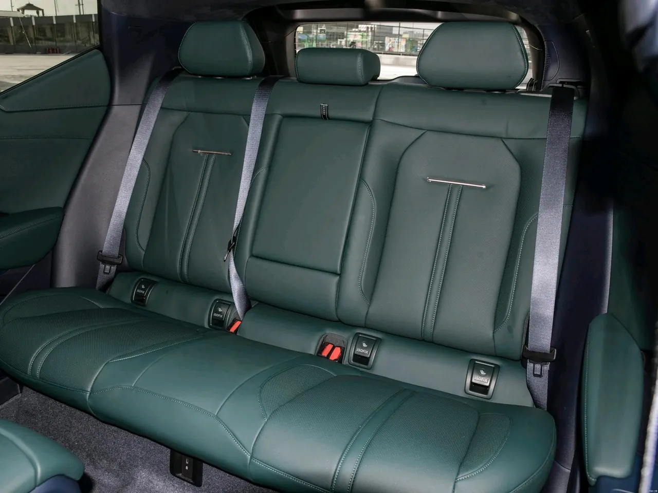 Zeekr 2024 Zeekr X five-seat four-wheel drive version of automatic gear 5