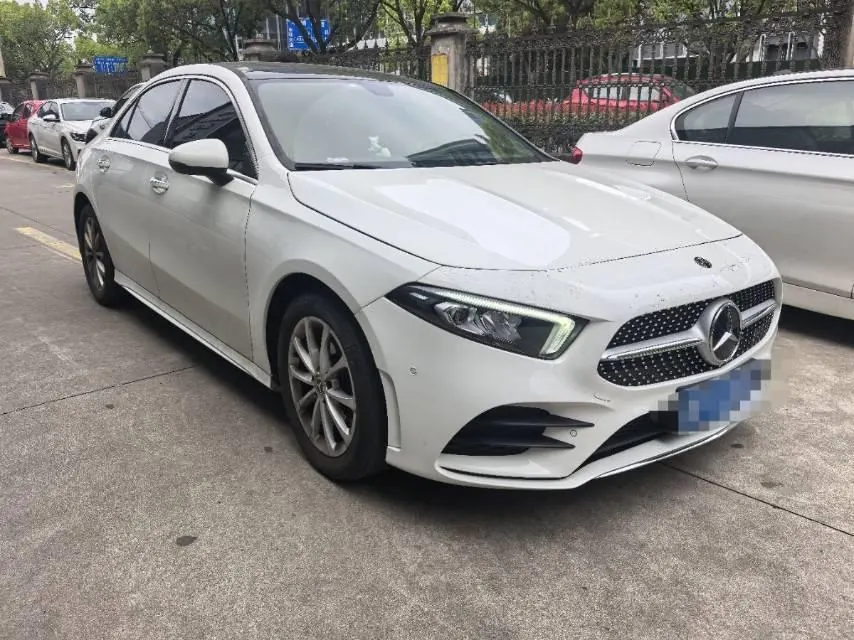 Mercedes Benz Class A 2020 A 200 L 1.3T Fashion (Modified) Automatic Gear 4