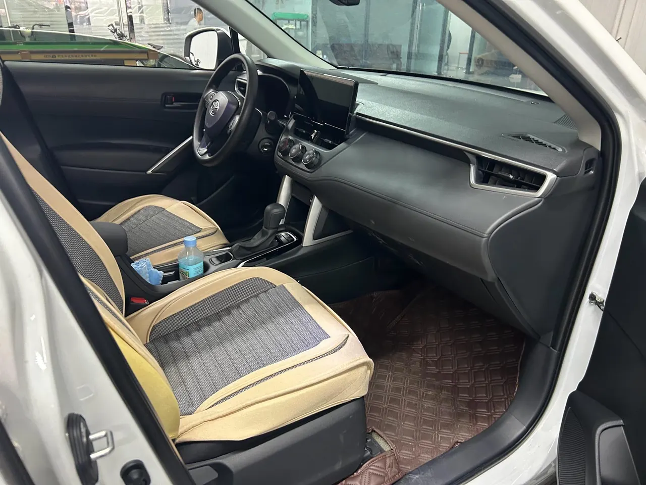 Toyota 2024 Corolla Cross 2.0 CVT Pioneer Edition, Automatic Transmission 4