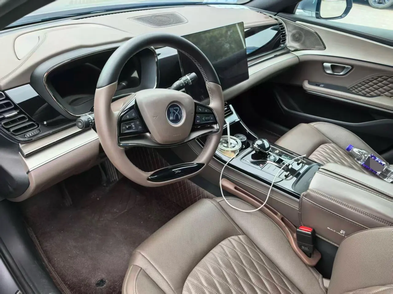 BYD 2023 Han EV 605KM Champion Edition Precursor Honorable Automatic Gear 3
