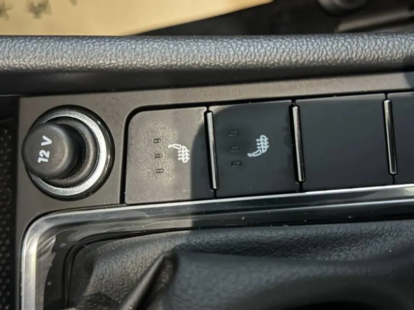 Volkswagen 2025 Bora 1.2TSI 200TSI Yuexing Navigation Edition Automatic Gear 7