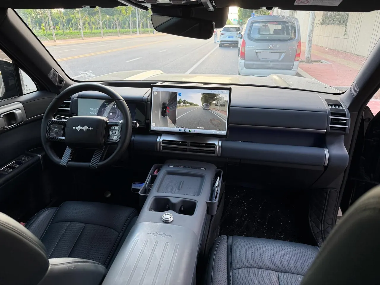 FangChengBao 2025 titanium 7 1.5T stepless 190KM four-wheel drive Ultra version of automatic gear 3