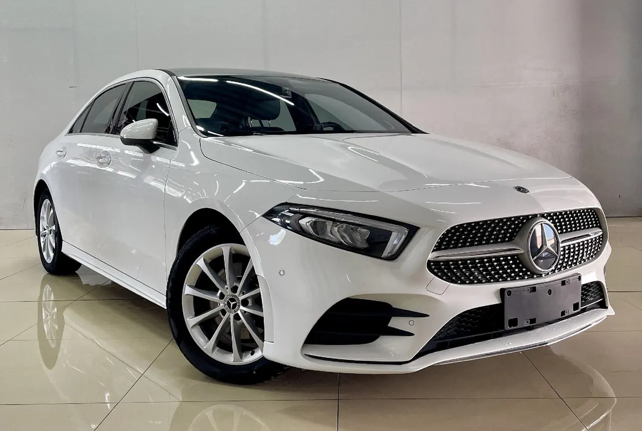 Mercedes Benz Class A 2020 A 200 L 1.3T Sports Automatic 3
