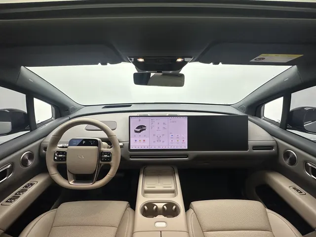 Li 2025 I 300.00g Drive Standard Edition Automatic Gear 3