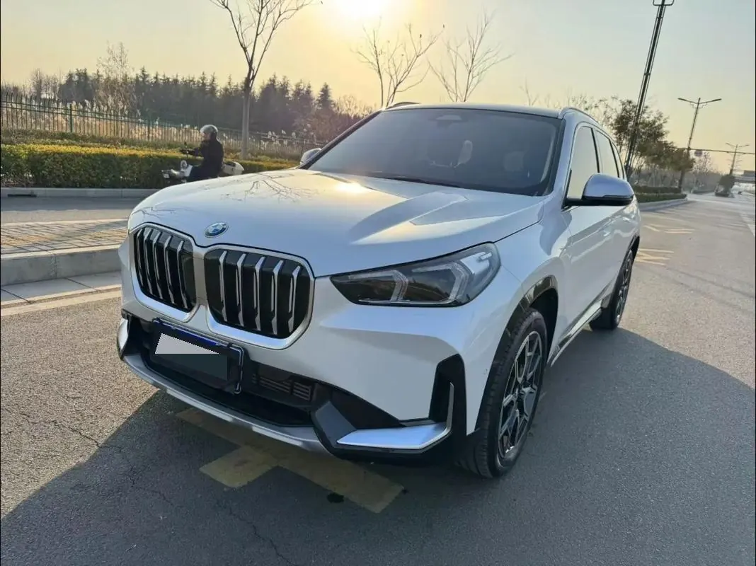 BMW 2024 X1 sDrive20Li 1.5T X design set automatic gear - View 1