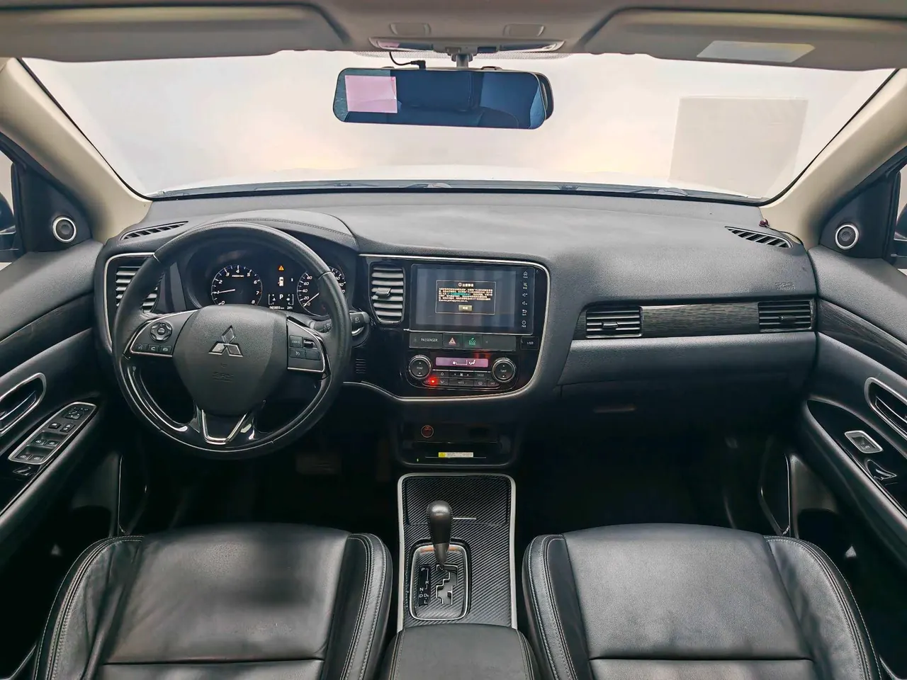 Mitsubishi 2020 Outlander 2.0 Stepless Two-Drive Enjoy Edition 5-seat Automatic Gear 3