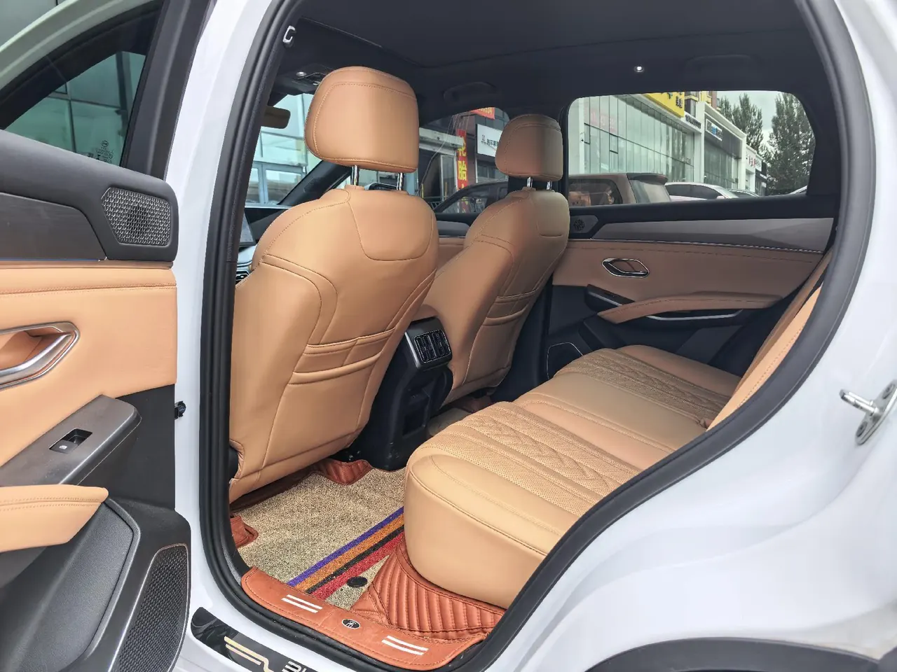BYD 2024 Song L DM-i 1.5 Stepless 160km Exceed Automatic Transmission 6