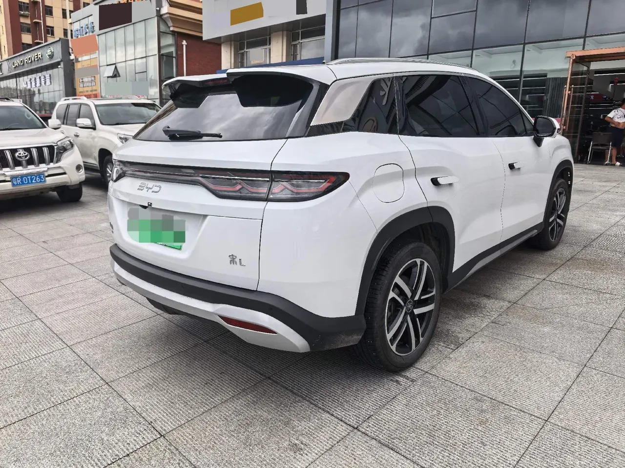 BYD 2024 Song L DM-i 1.5 Stepless 160km Exceed Automatic Transmission 7