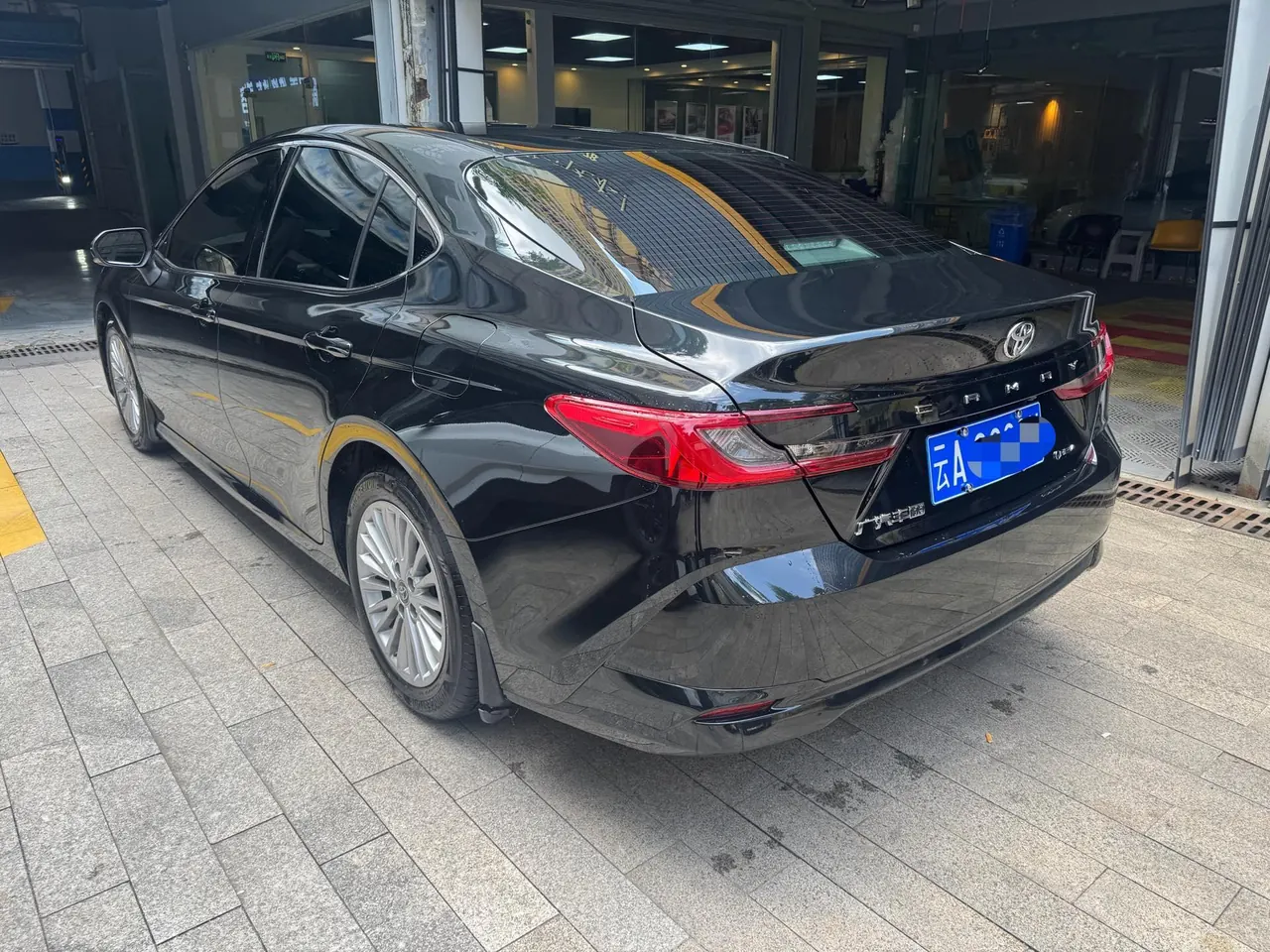 Toyota 2026 Camry Dual Engine 2.0HE Stepless Elite Automatic Gear 3