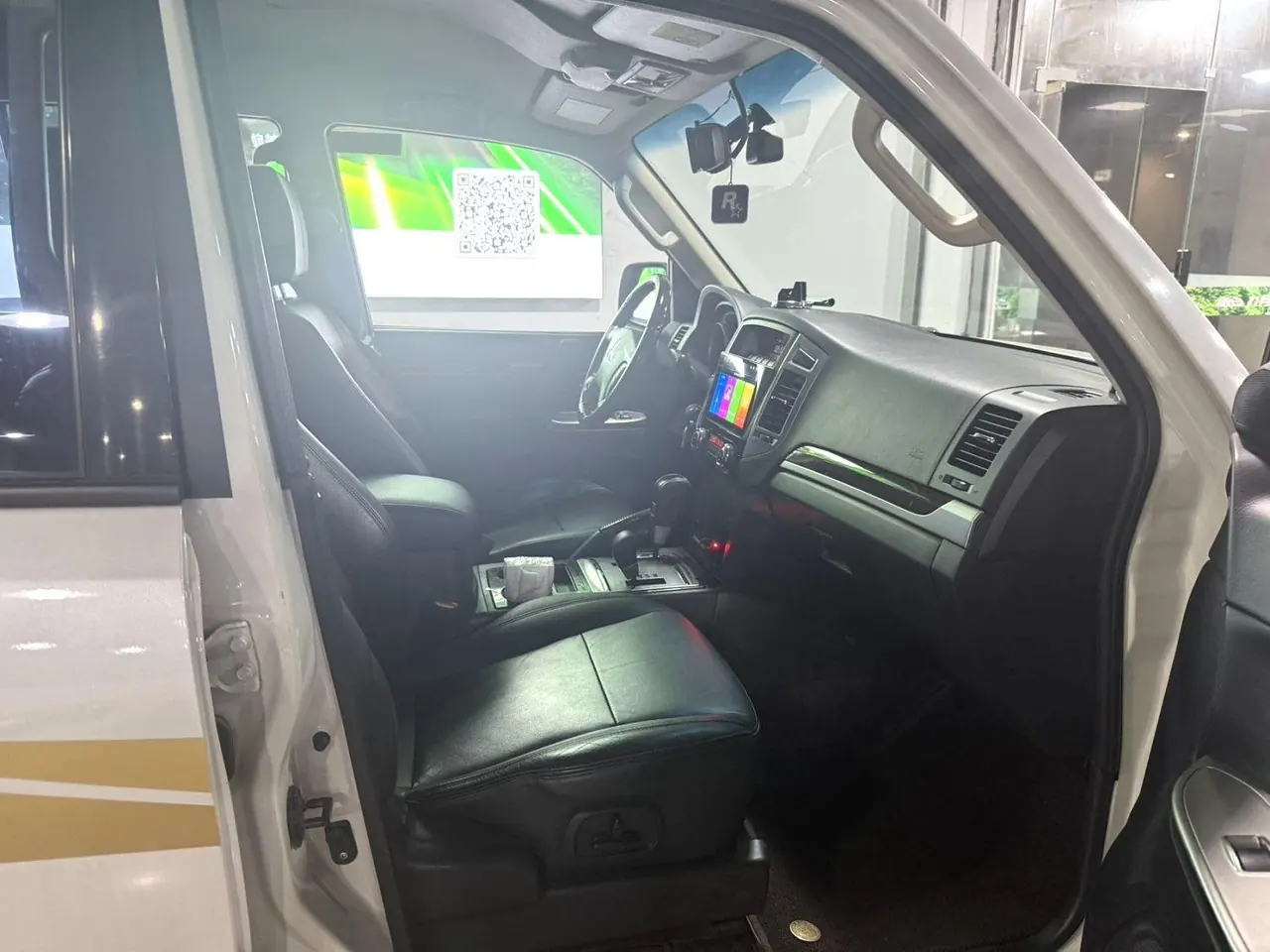 Mitsubishi Pajero (Imported) 2020 Pajero 3.0 Premium Off-Road Automatic Gear 5