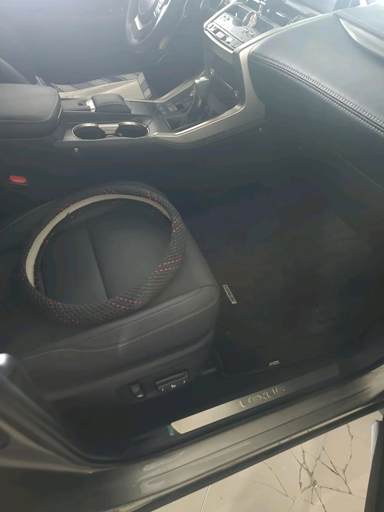 Lexus NX (Imported) 2020 NX200 2.0 Stepless Front Edition Automatic Gear 2