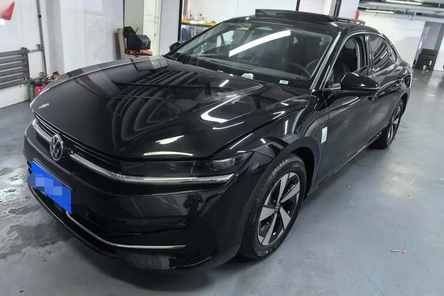 Volkswagen 2024 Magotan 1.5TSI 300TSI Premium Edition Eye Bag Automatic Block - View 1