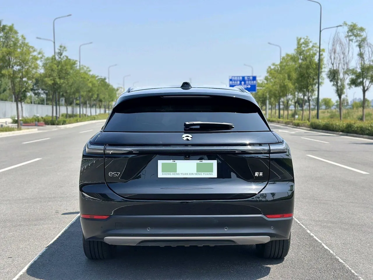 NIO 2024 ES 7 100kWh Signature Edition Automatic Gear 10
