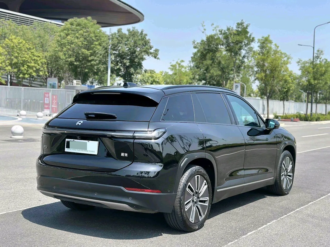 NIO 2024 ES 7 100kWh Signature Edition Automatic Gear 12
