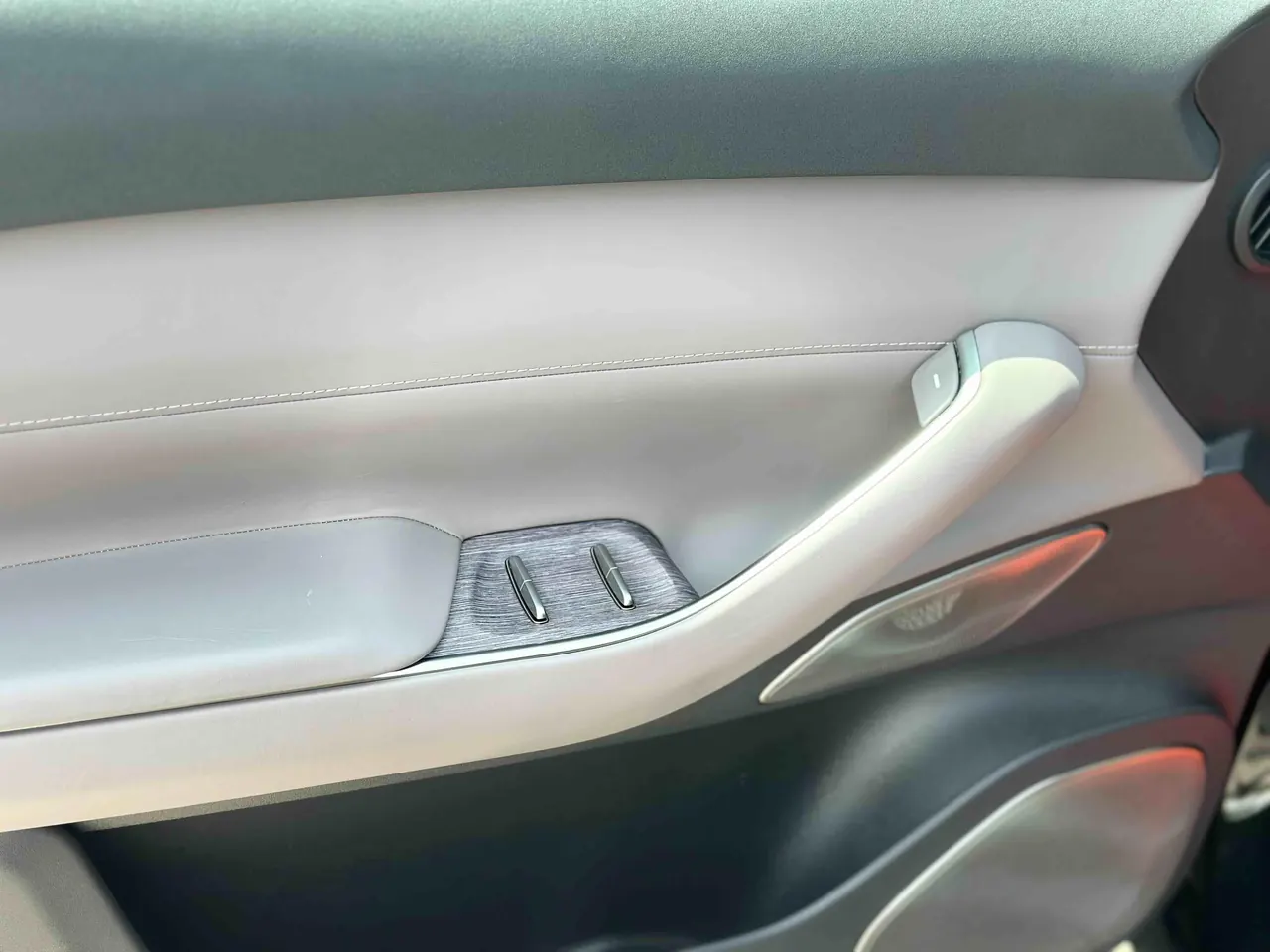 NIO 2024 ES 7 100kWh Signature Edition Automatic Gear 3