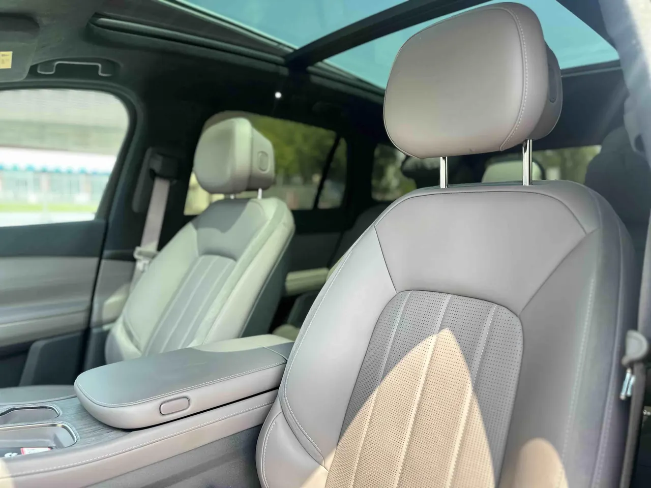 NIO 2024 ES 7 100kWh Signature Edition Automatic Gear 5