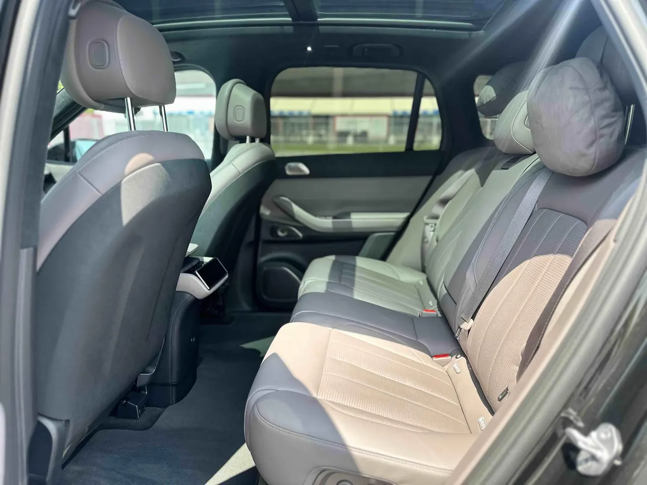 NIO 2024 ES 7 100kWh Signature Edition Automatic Gear 7