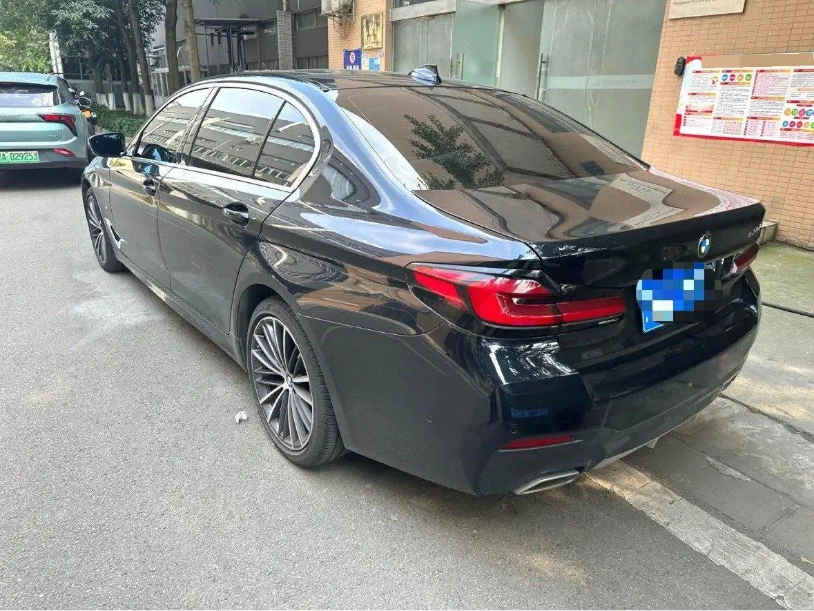 BMW 5 Series 2023 530Li 2.0T Leading M Sports Suit Automatic Gear 3