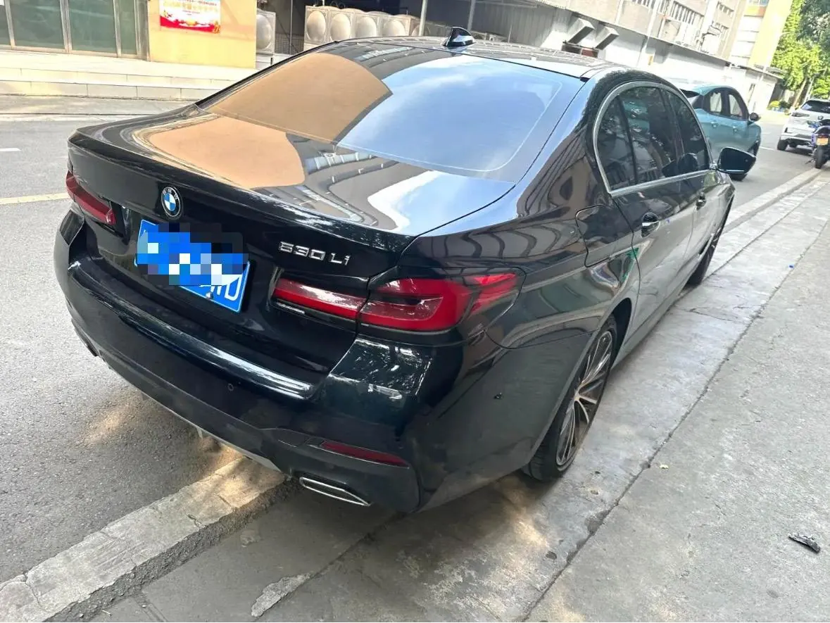 BMW 5 Series 2023 530Li 2.0T Leading M Sports Suit Automatic Gear 4