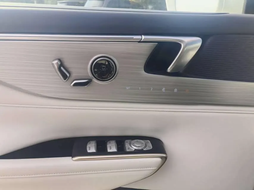 Buick 2026 GL8 ES Lu Zun 48V 2.0T Luxury Edition Automatic Gear 4
