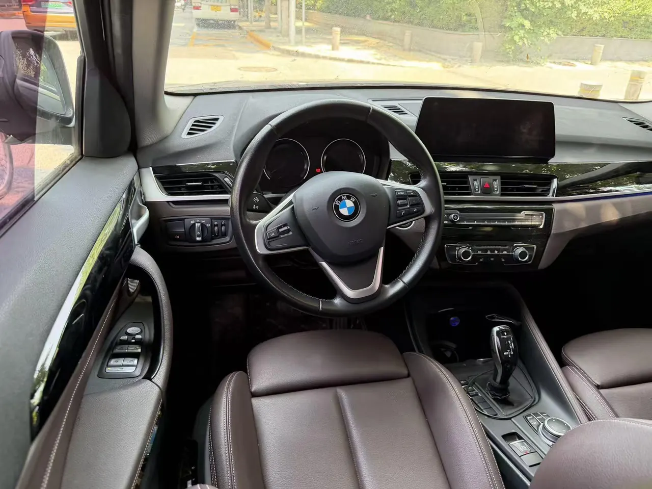 BMW 2021 X1 sDrive20Li 1.5T fashion automatic gear 6